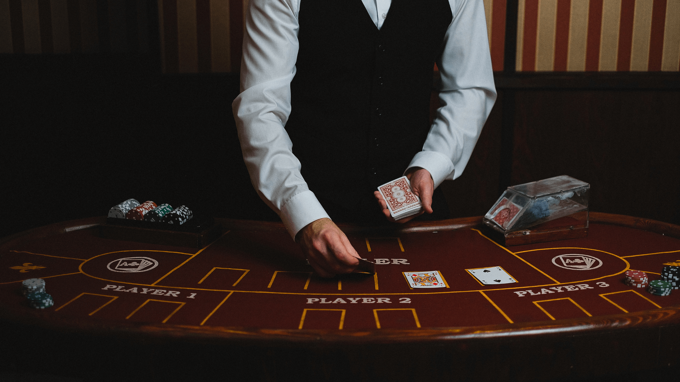 how to find and rent poker tables